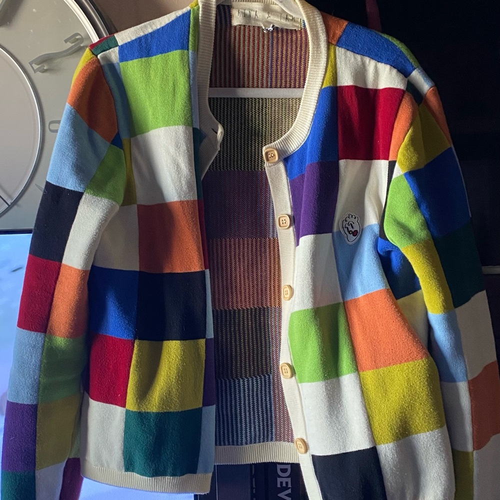 The Cubis Cardigan Kina and Tam